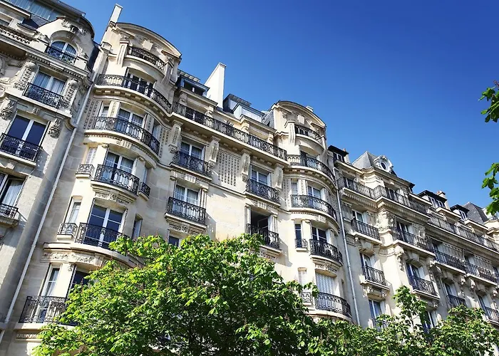 Outstanding 2 Bedrooms With A Terrific Eiffel Tower View